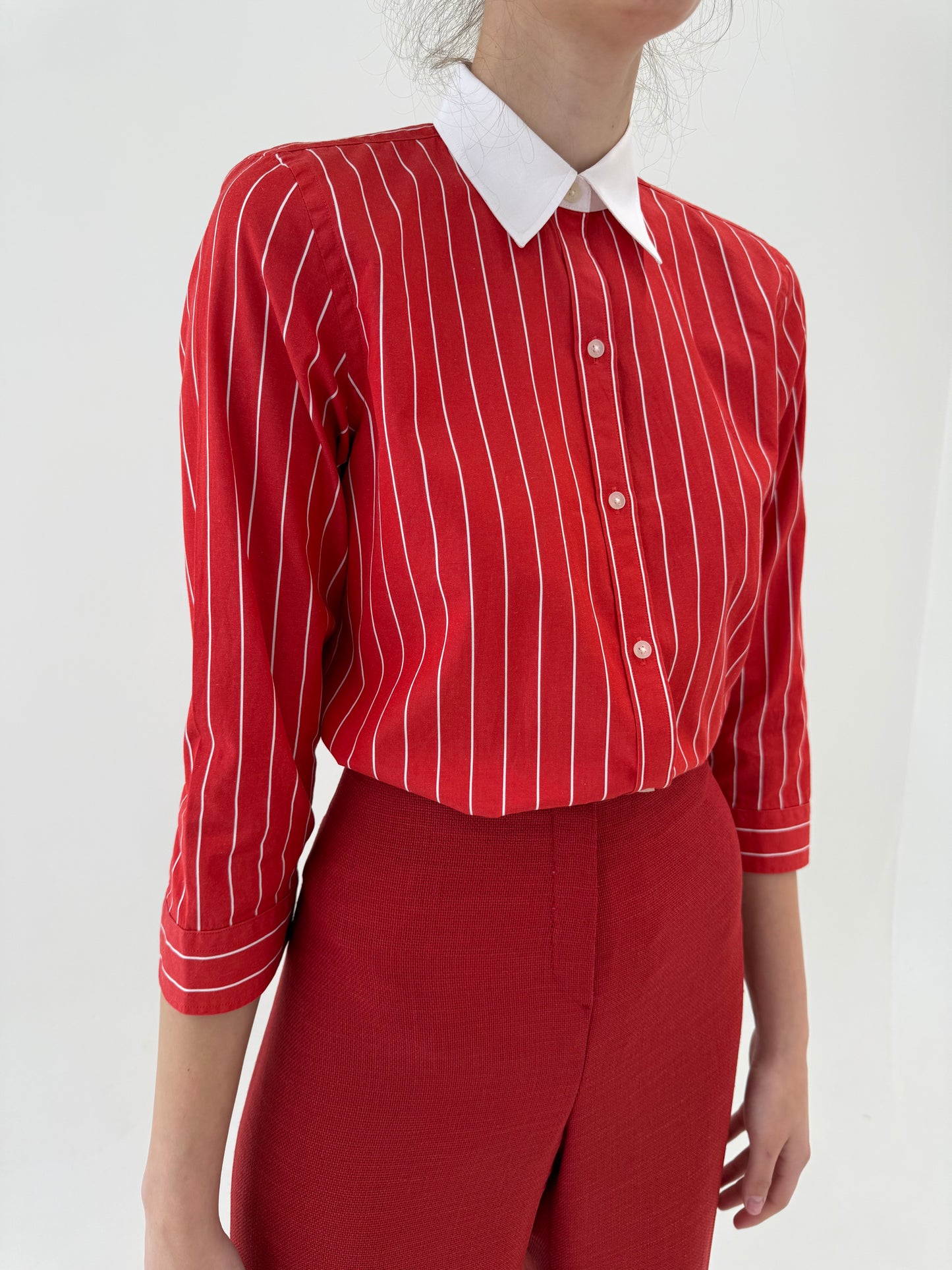 Cămașa Ralph Lauren cu dungi fine verticale ivoire și guler contrastant
