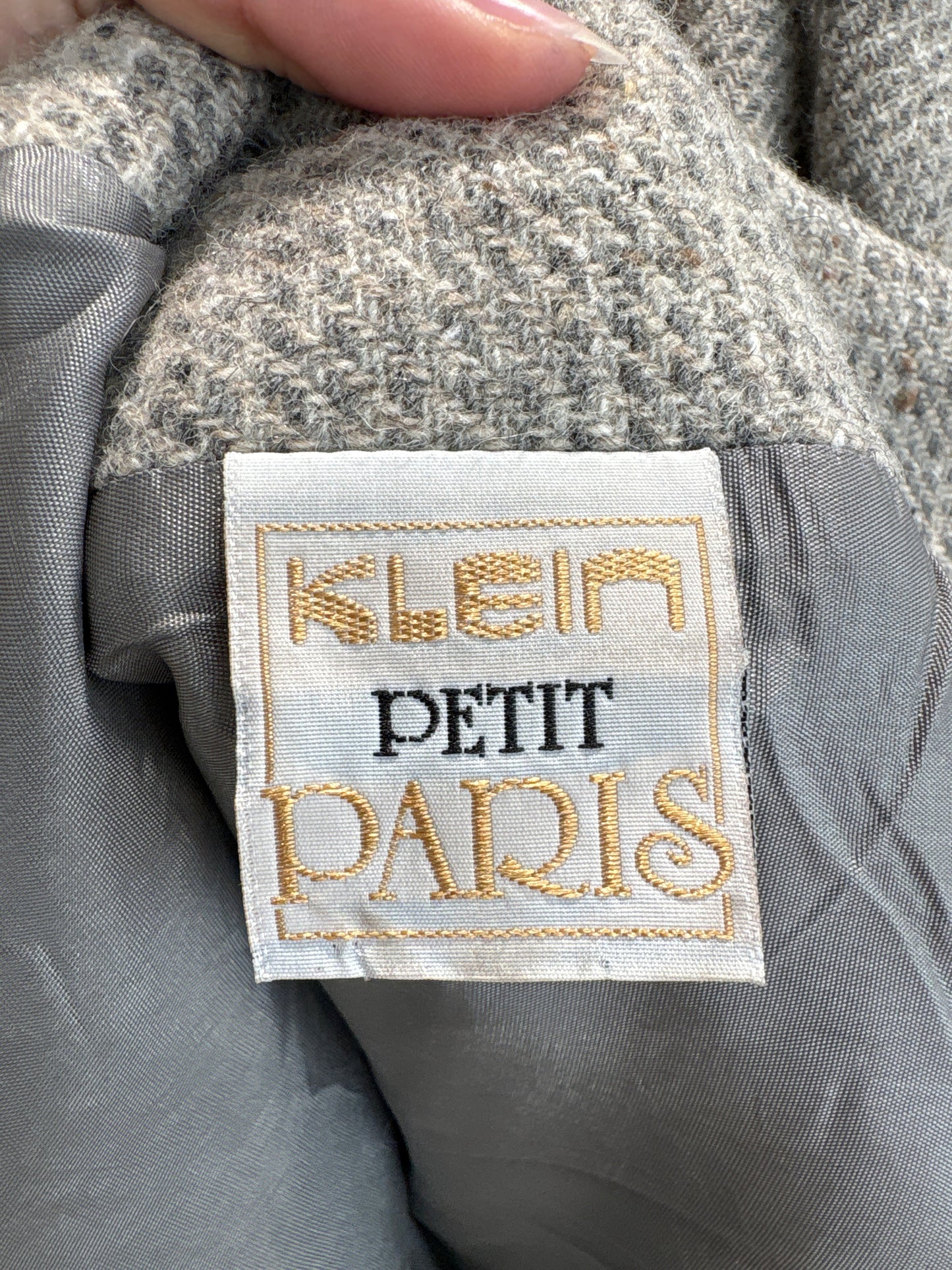 Sacou cambrat din tweed gros de lana certificată warm gray