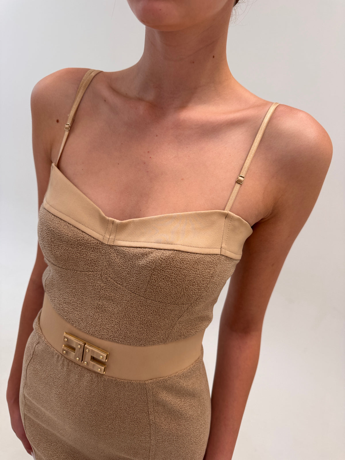 Sheath dress luxury camel Elisabeta Franchi cu corsaj ultra modelatoare