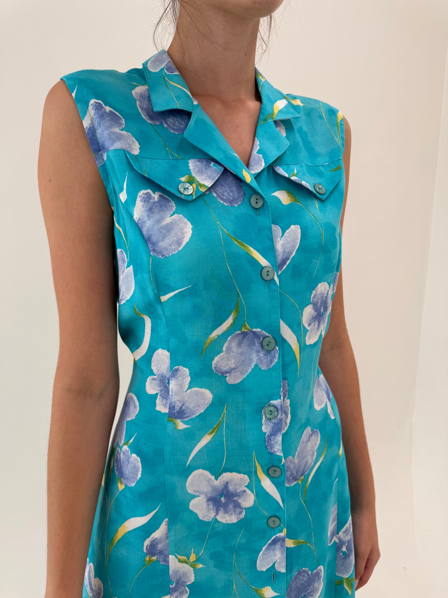 Rochie maxi turcoaz cu print floral lavandă cu talie reglabilă marcată