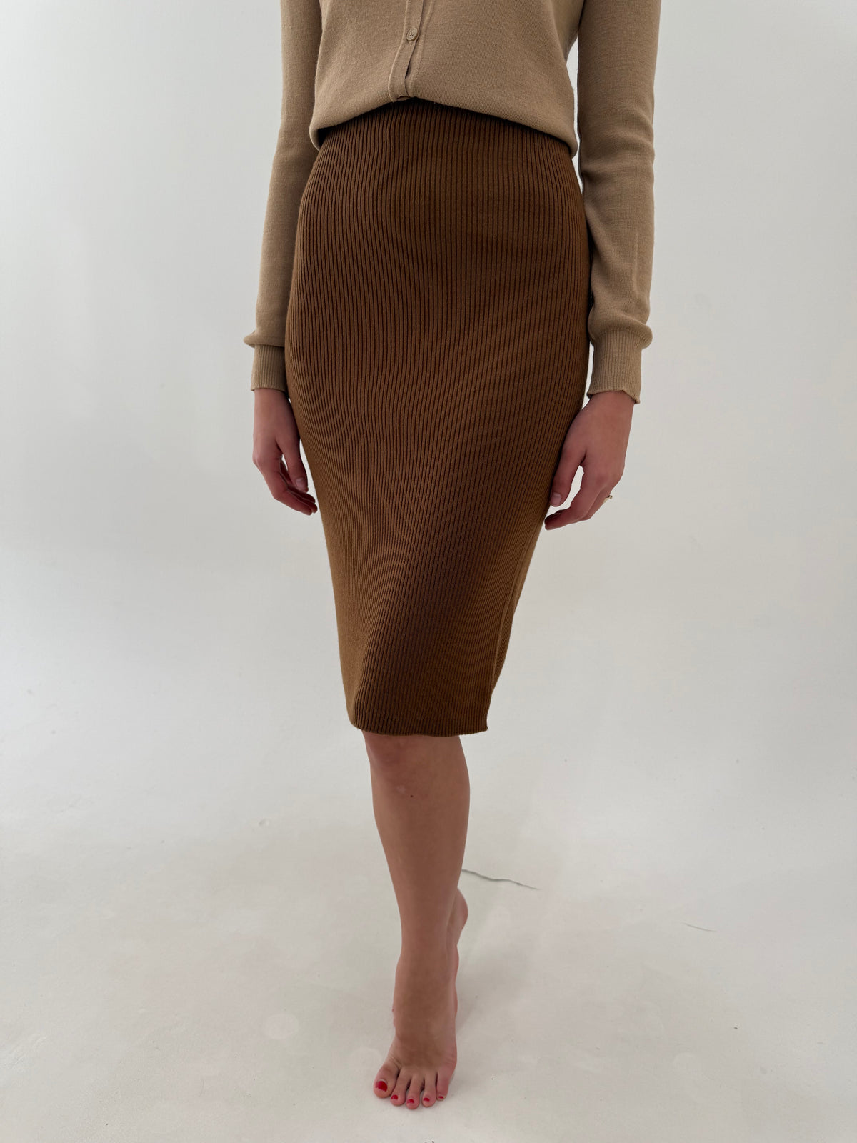 Fustă creion din triocot caramel ribbed de lana extrafina midi