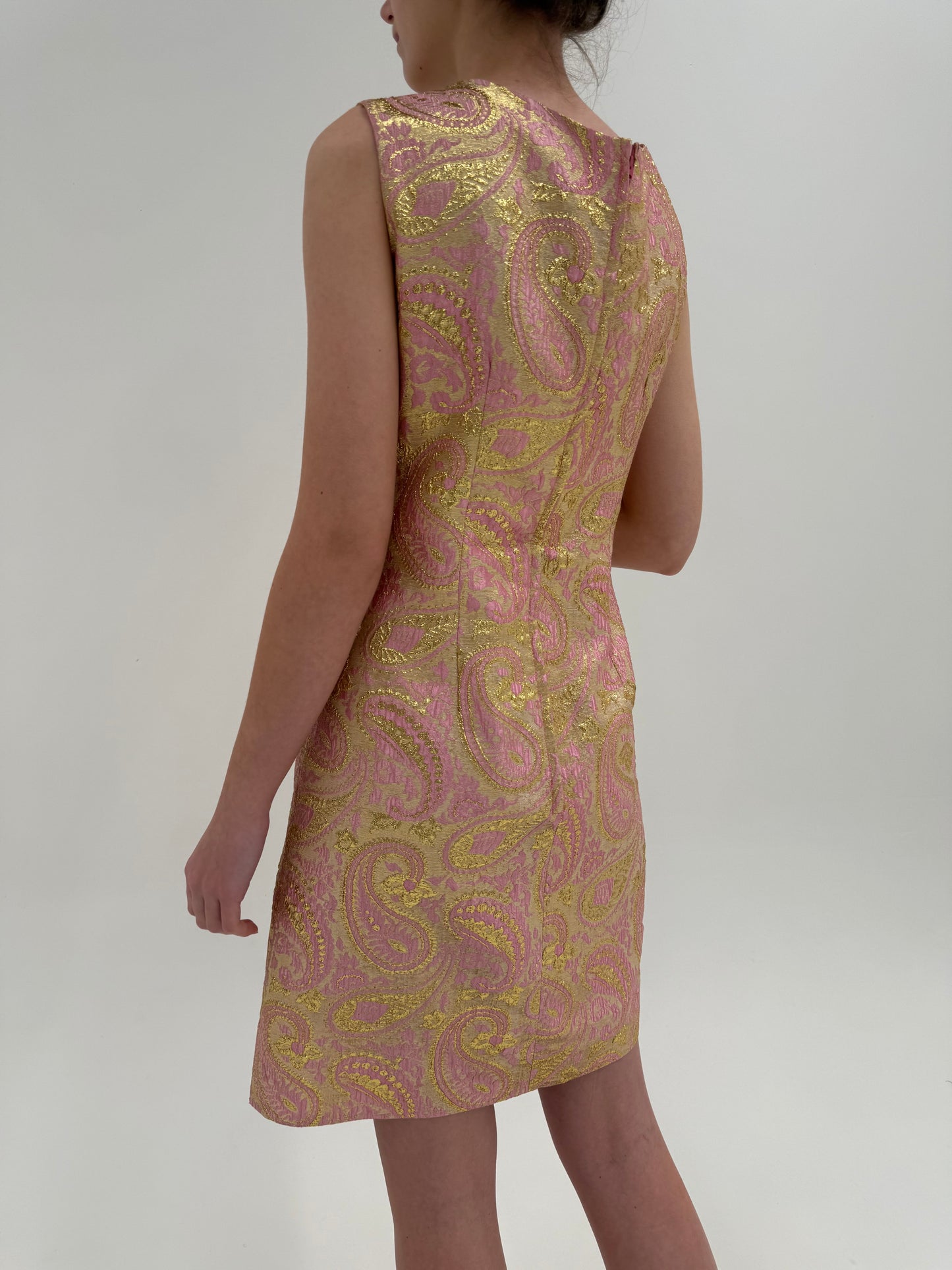 Sheath dress old vintage de colecție ani 70 timpurii din brocart