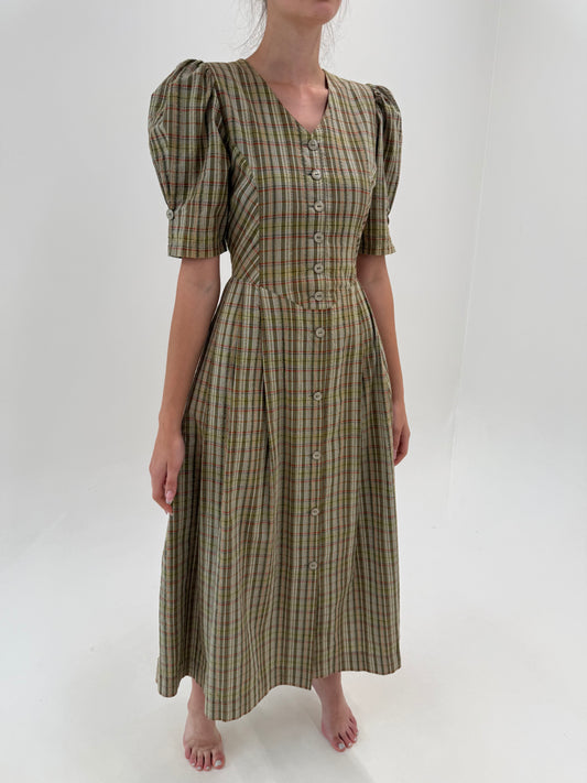 Rochie vintage maxi din pânză moale de bumbac cu corsaj și umeri ușor bufanți