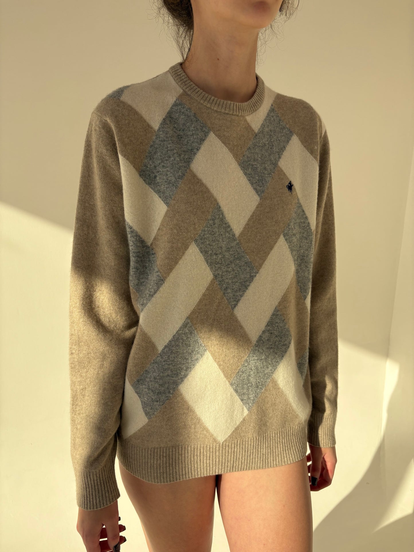 Pulover high end Italian in culori neutre din lana extrafina de gramaj mare