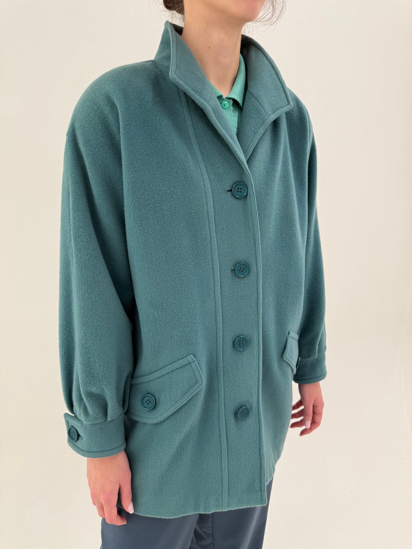 Palton vintage petite în croi oversized ocean blue din stofă pufoasă extrafina