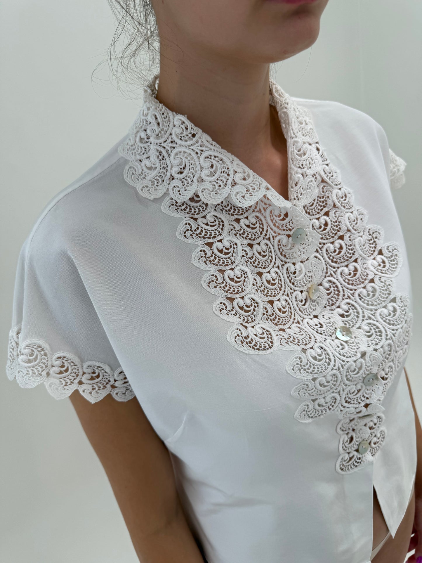 Cămașa old vintage italiană din faille și dantelă macrame superbă
