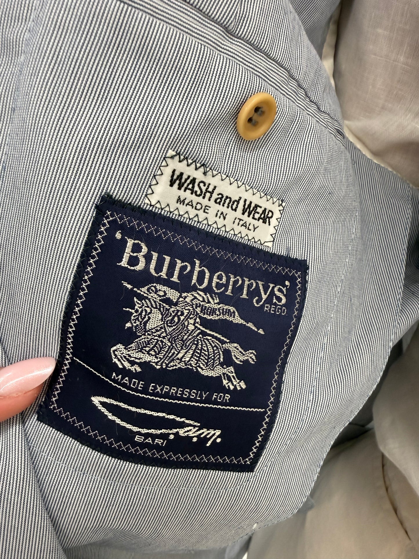 Sacou Burberry de vară baby blue petite în croi actual