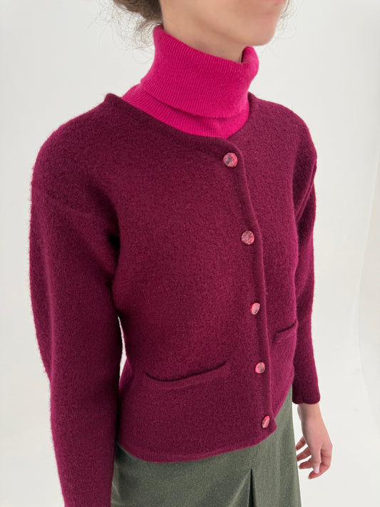 Jacheta burgundy din lana groasă în croi ușor boxy super actual
