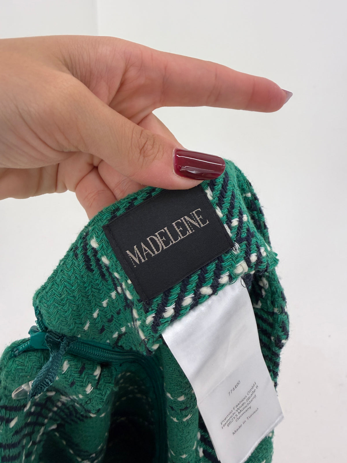 Fustă Madeleine în carouri din tweed de bumbac în croi clasic
