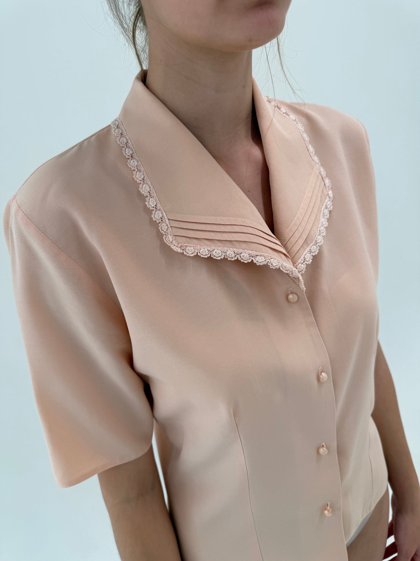 Cămașa vintage powder Pink din pânză cu dantelă macrame