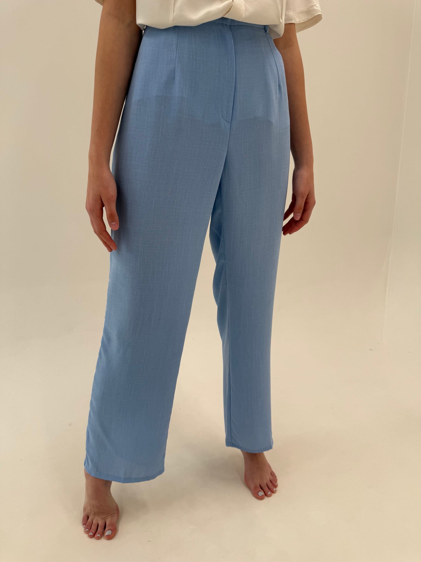 Pantaloni tall in croi drept baby blue din pânză de in și vascoza