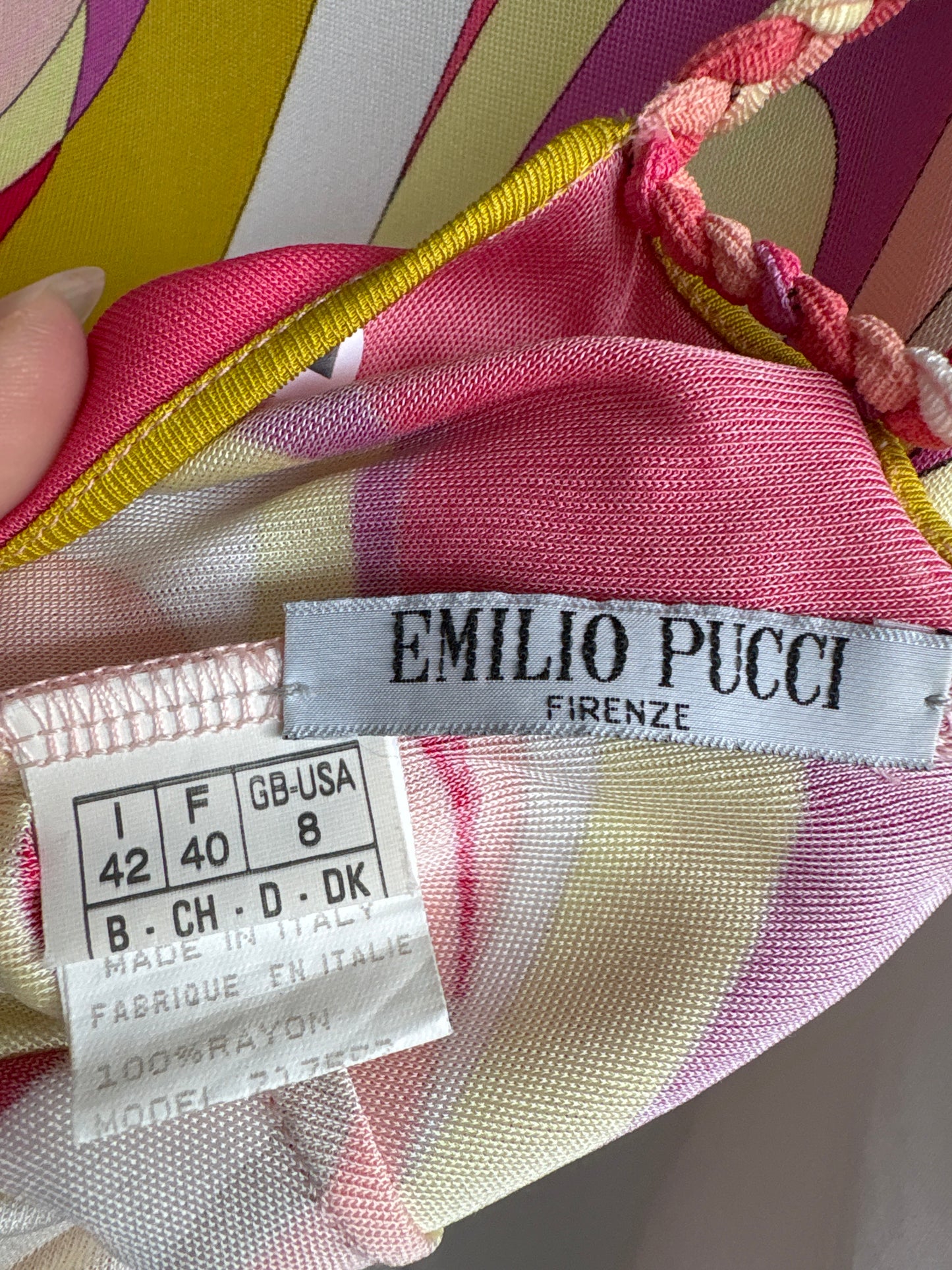 Rochie maxi de colecție Emilio Pucci cu print specific brandului