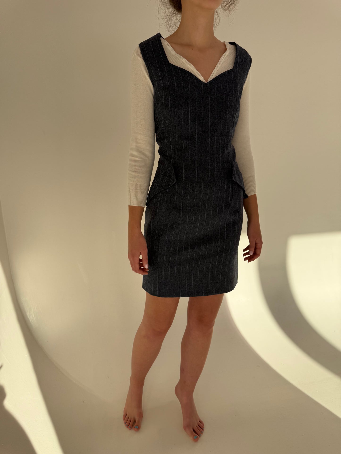 Rochie din stofă de lana extrafina jeans blue cu dungi fine verticale