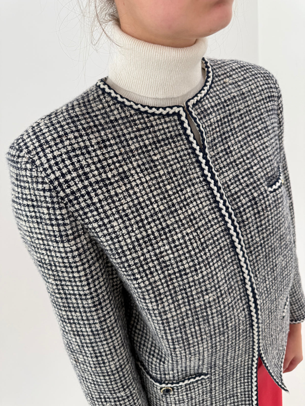 Sacou în stil Chanel din tweed excepțional de lana Navy cu alb