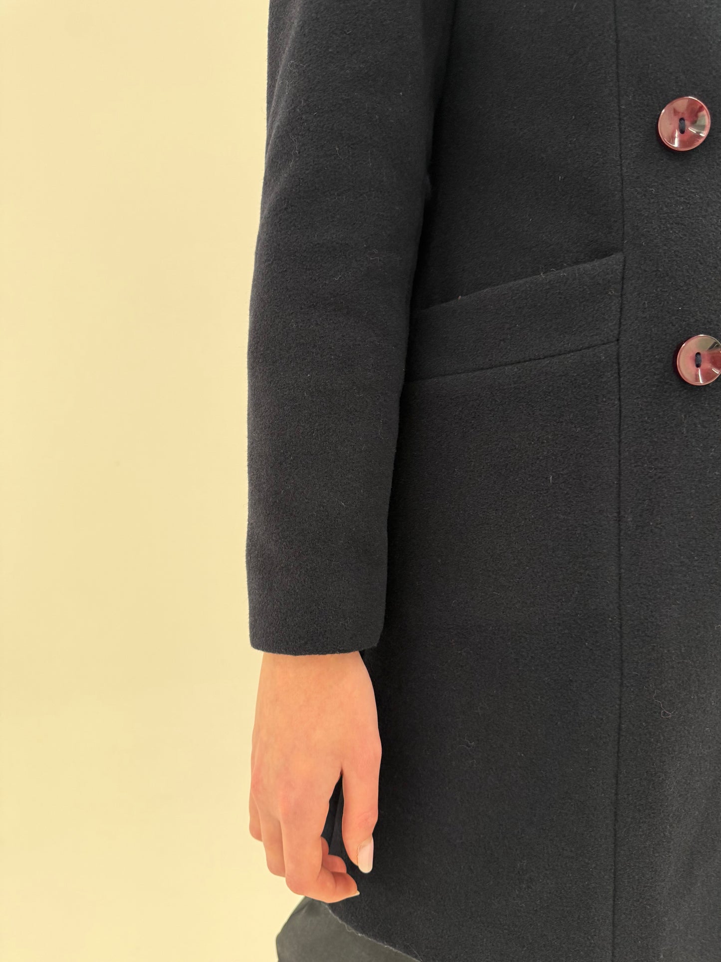 Palton cu închidere dublă și revere late din stofă plină cu extrafina