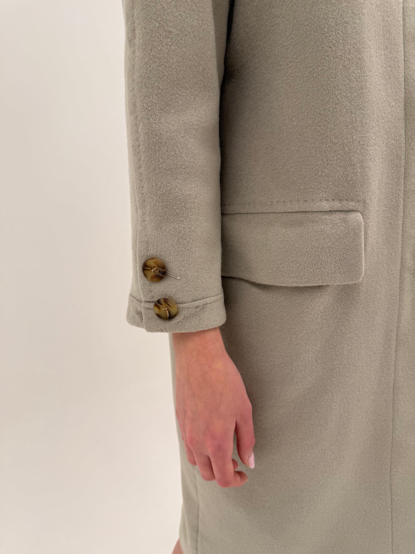 Palton silver gray din cașmir, Angora și lana extrafina în croi minimalist