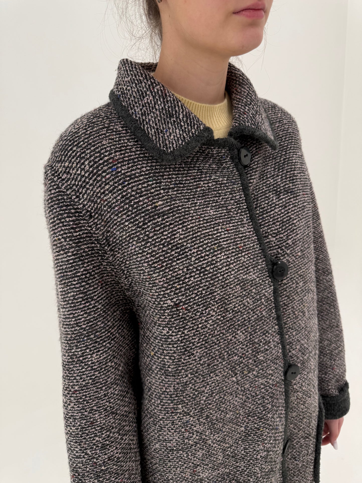 Perdesiu de primăvară cu influențe casual powder pink cu gri