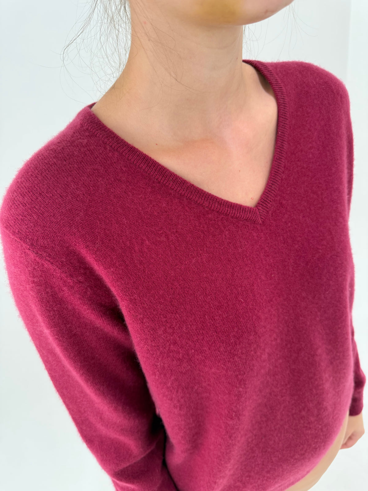 Pulover din cașmir raspberry red în anchior