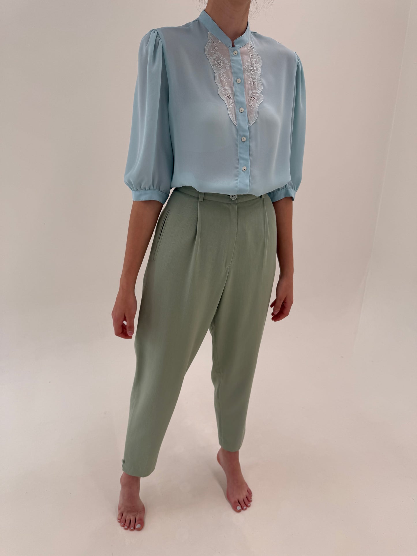 Pantaloni dusty mint green vaporosi de vară cu talie ultra înaltă