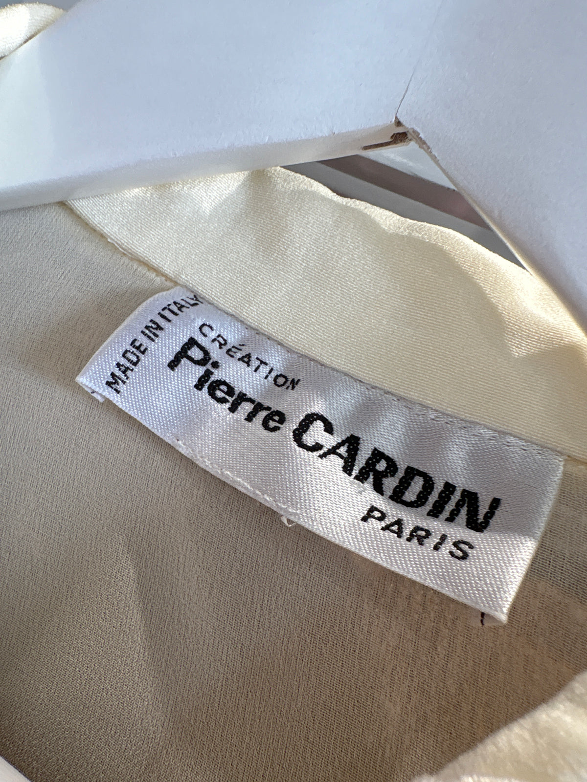 Cămașa vintage excepțională Pierre Cardin cu lucrătură 3D elaborată