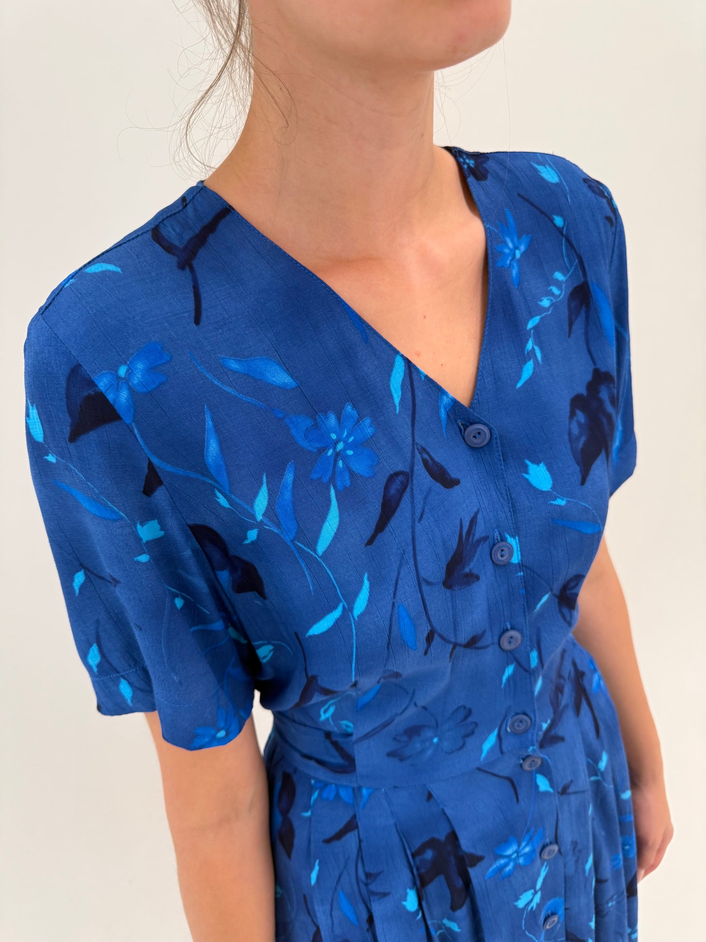 Rochie vintage maxi albastru regal cambrata cu buzunare și talie reglabilă la spate