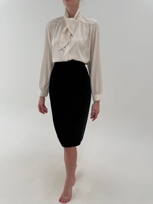 Fustă Max Mara creion din catifea neagră cu talie ultra înaltă marcată midi