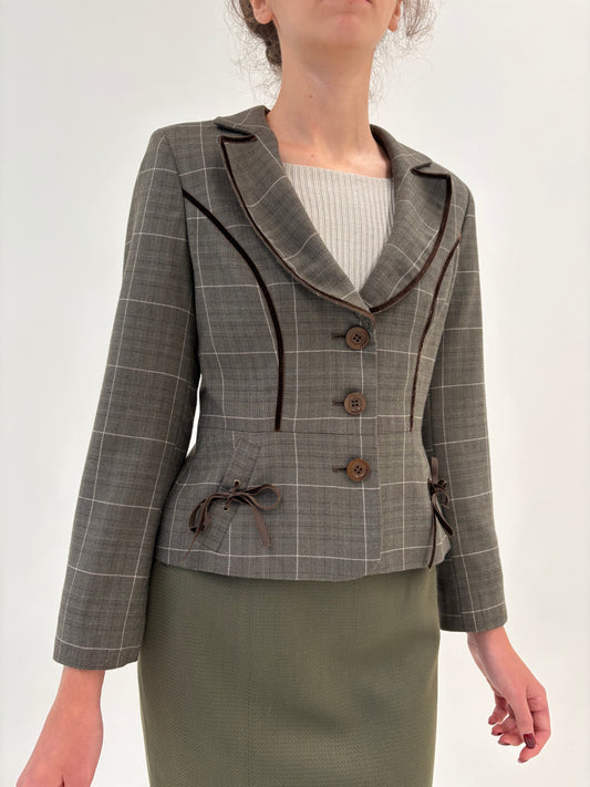 Sacou cambrat ultra feminin cu inserții și fundițe de catifea chocolate brown