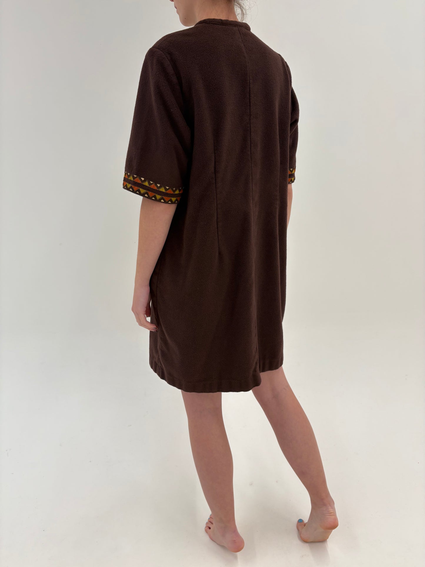 Rochie Old vintage anii 60 din lana extrafina pufoasă cu broderie și influențe boeme