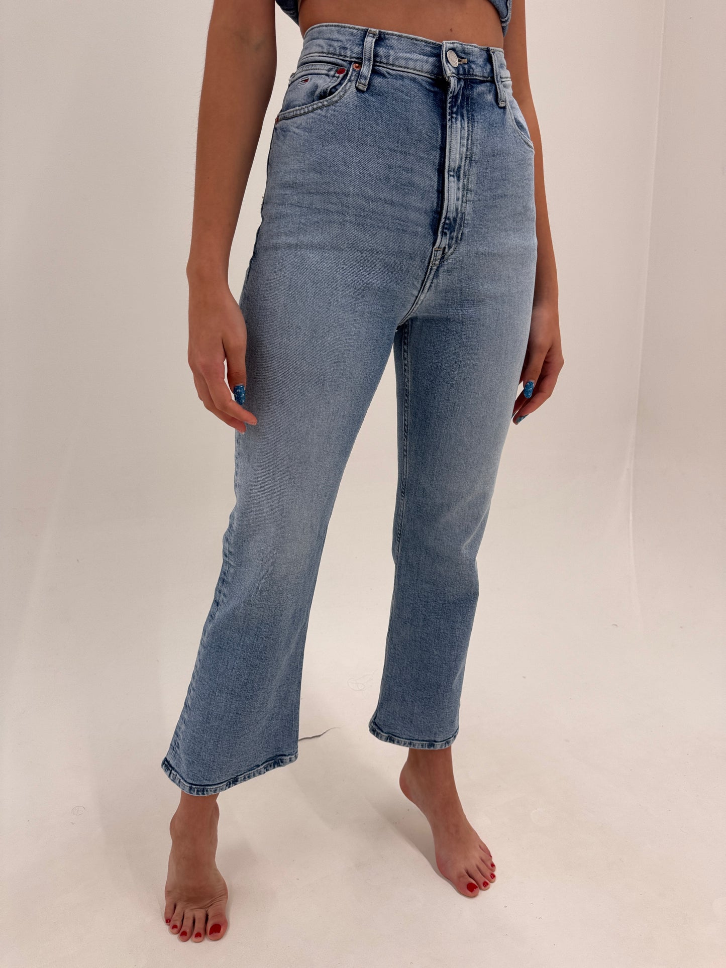 Jeans Tommy Hilfiger ultra confort modelatori în croi evazat