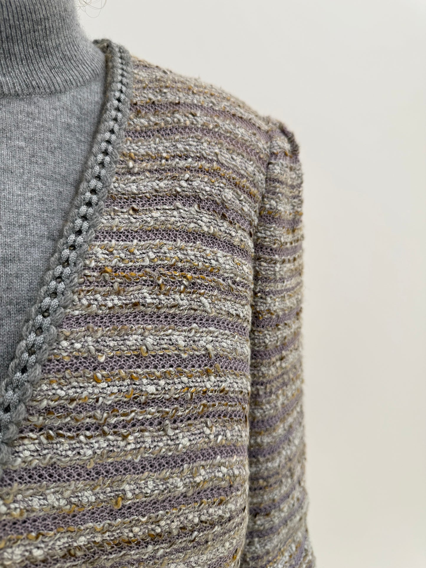 Set vintage în stil Chanel în culori pudrate din tweed excepțional de lana