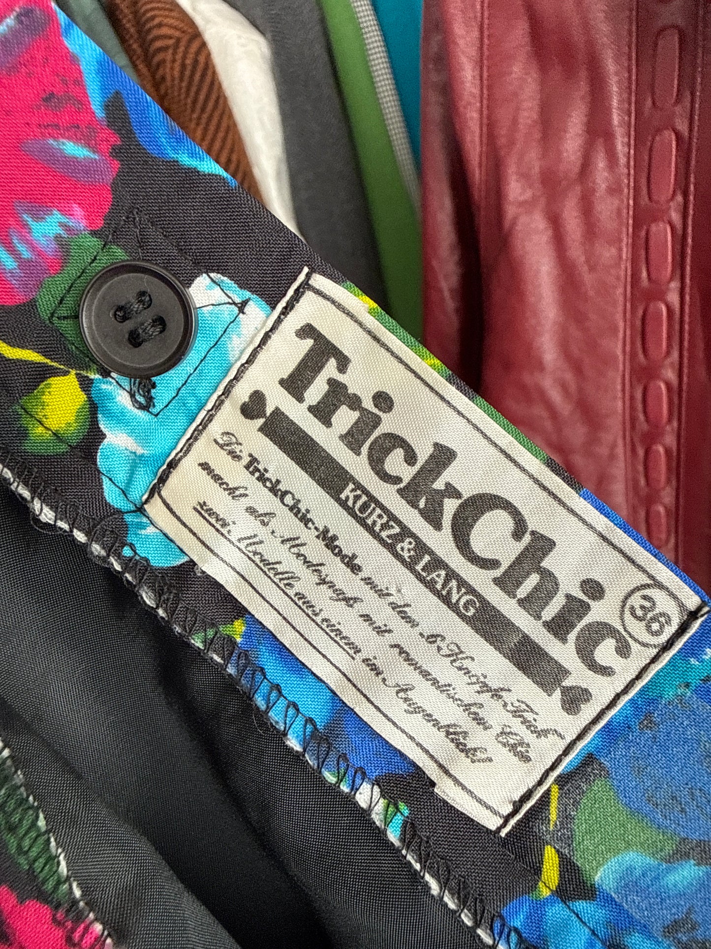 Fustă maxi cu print floral și Vali albe cu talie ultra înaltă