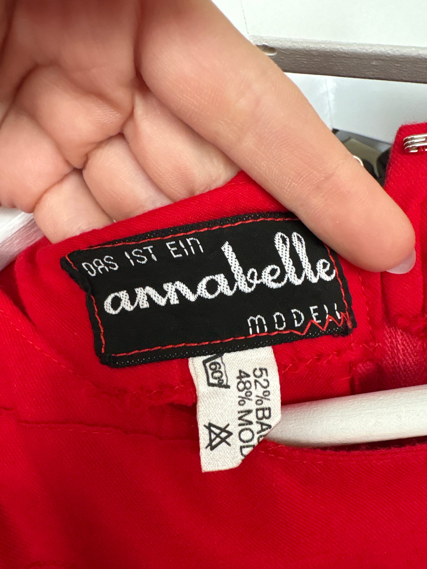 Rochie vintage cherry red cu talie ultra înaltă marcată elastică