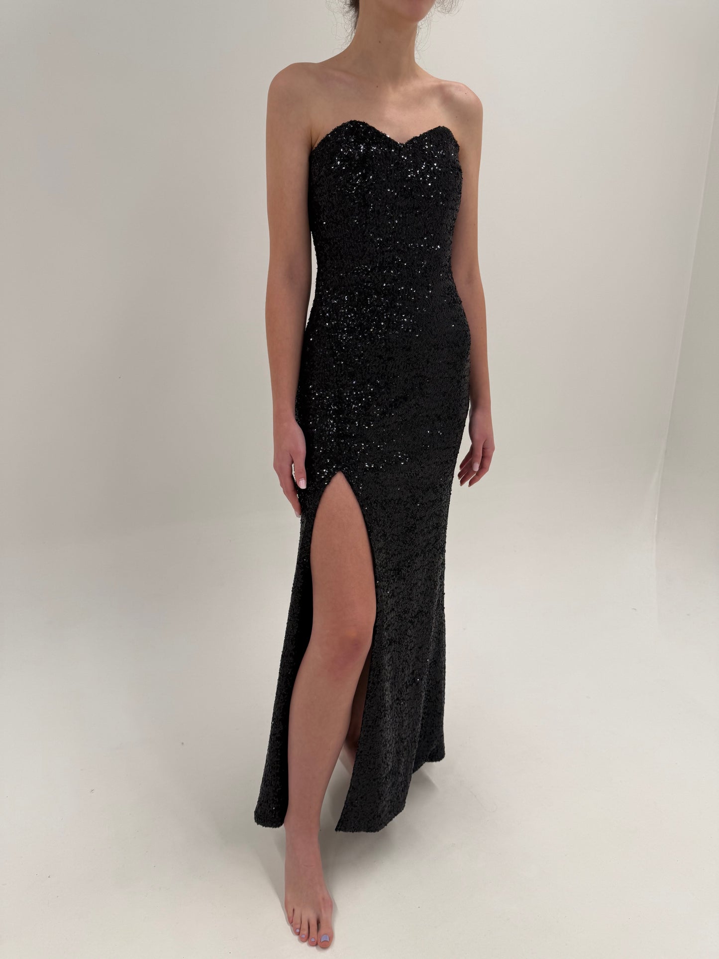 LBD maxi tall integrai cu paiete cu decolteu inimă si bază modelatoare