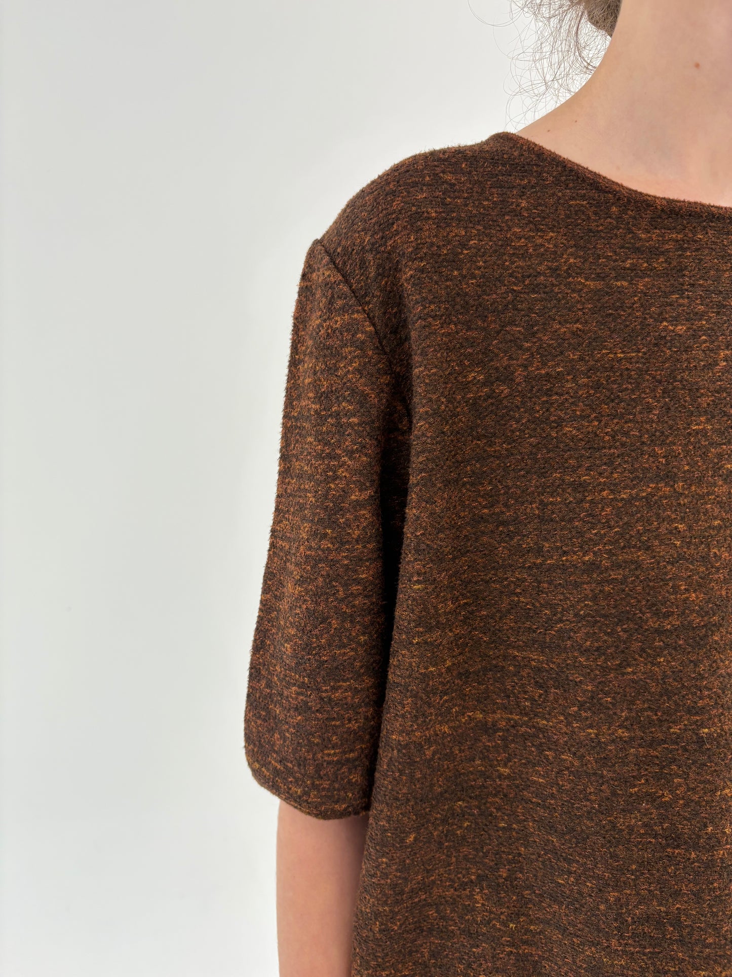 Top italian chocolate brown din lana extrafina de gramaj mare