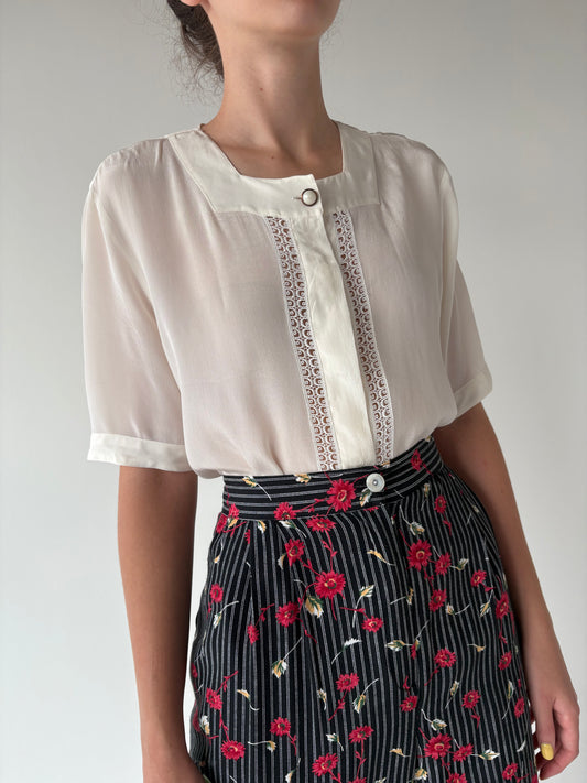 Cămașa vintage din mătase naturală cu dantelă macrame