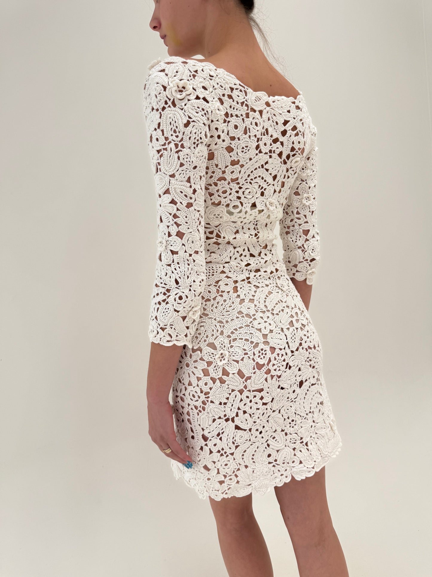 Rochie bijuterie integral din macrame lucrat manual