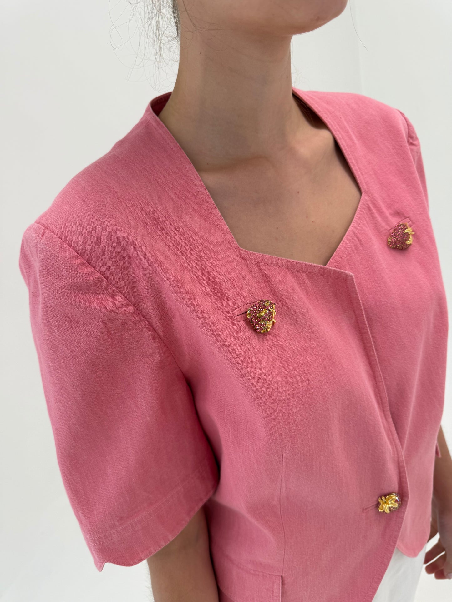 Sacou vintage italian de designer salmon pink cu aplicații metalice bijuterie din cristal