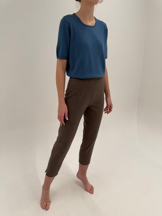 Pantaloni petite țigaretă taupe brown din lana extrafina cu talie ultra înaltă