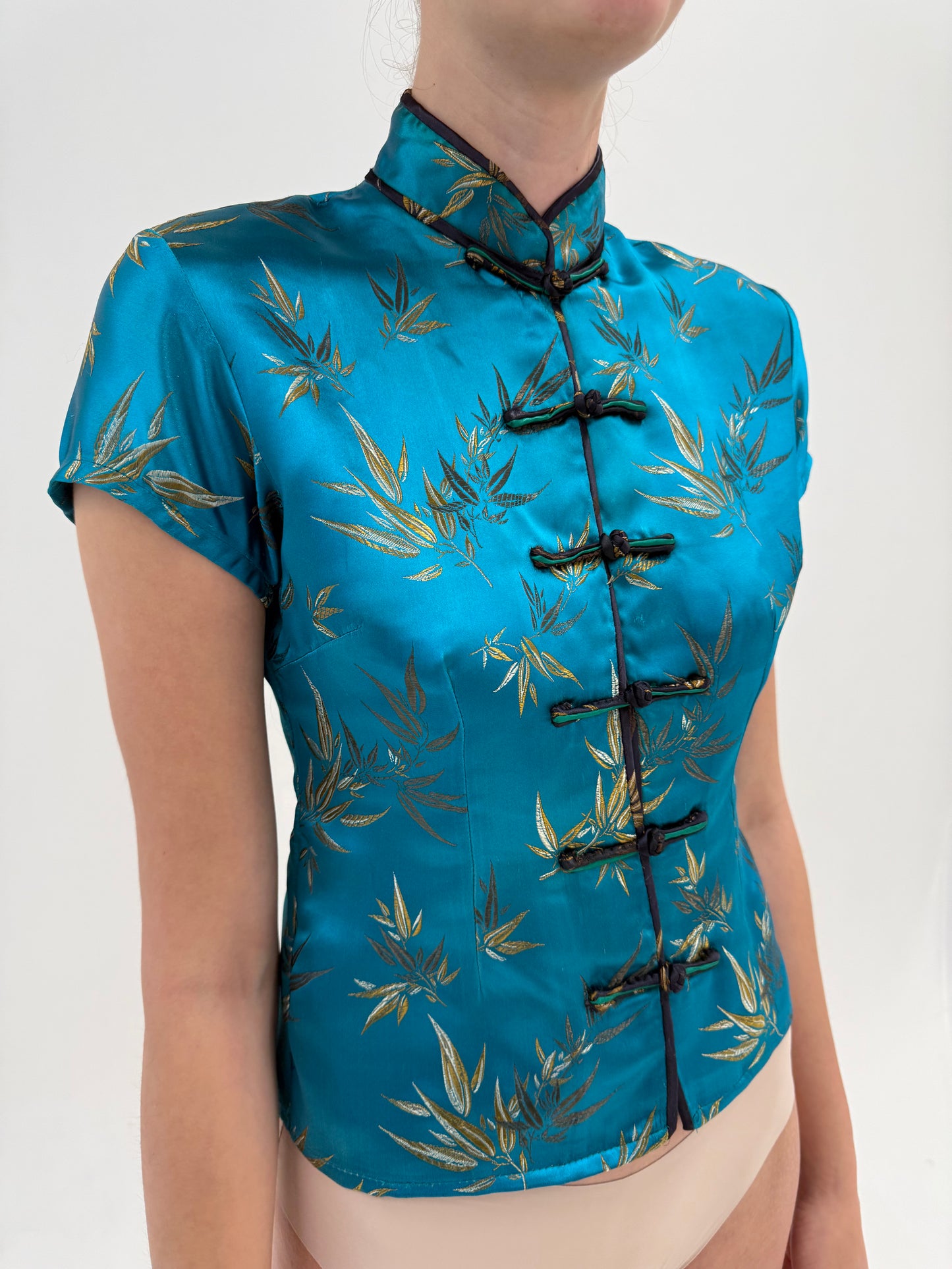 Top asiatic din jacquard superb de mătase naturală