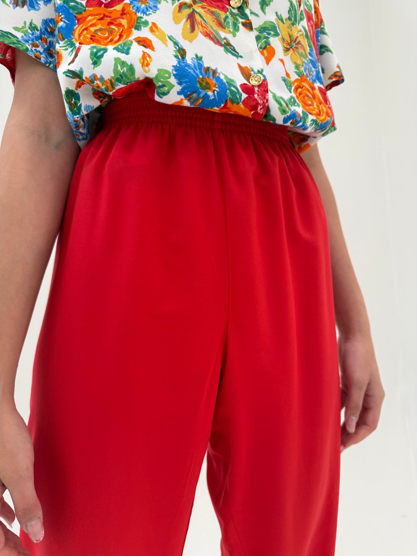 Pantaloni vintage cherry red super vaporoși din panzica cu talie extrem de înaltă