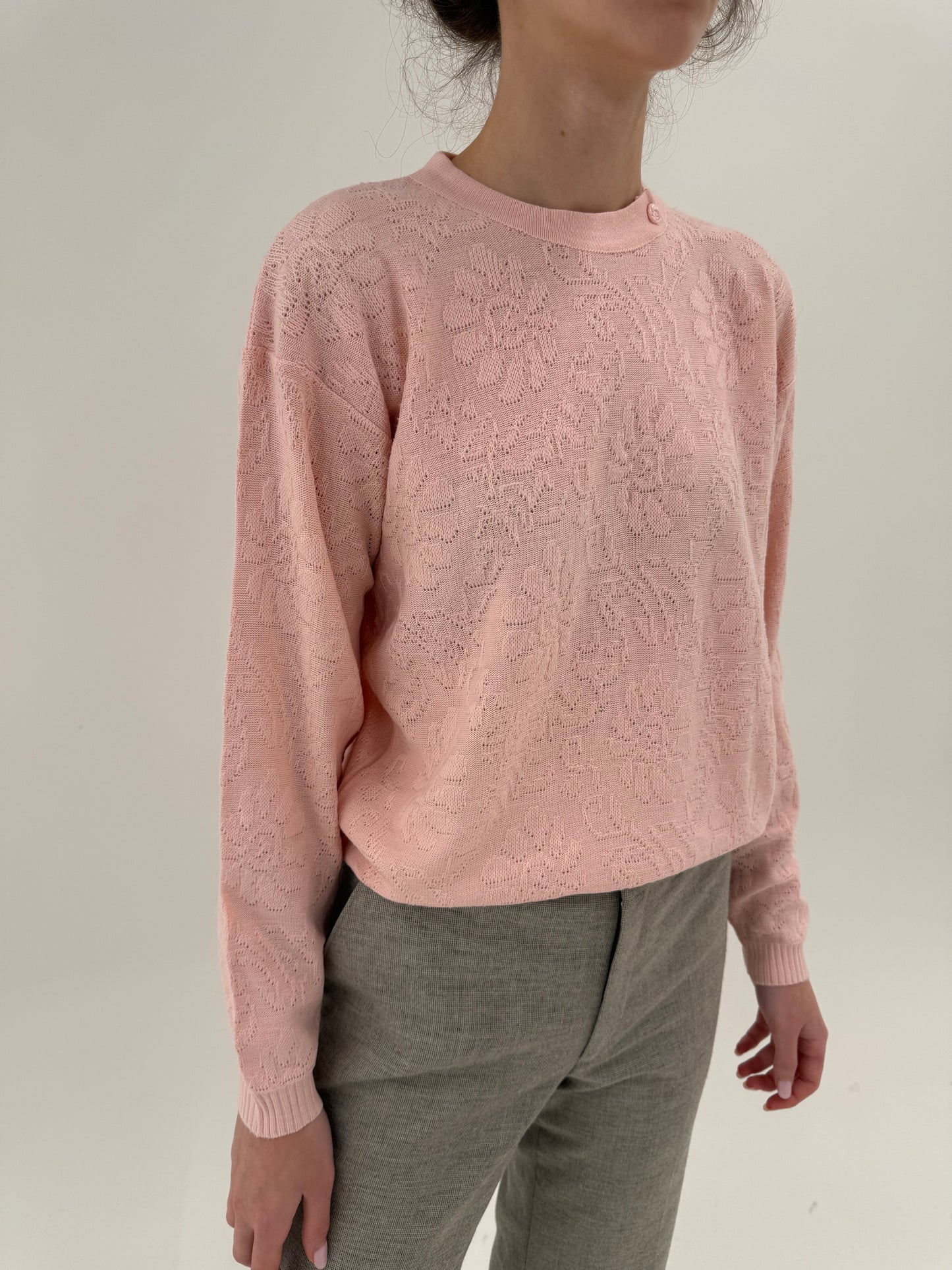 Pulover vinatge dantelat roz pudrat din lana extrafina