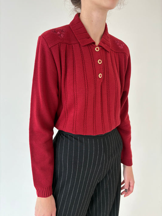 Pulover vintage burgundy din lana extrafina cu broderie și nasturi bijuterie
