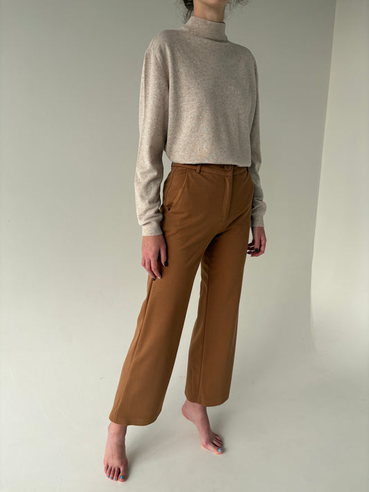 Pantaloni camel palazzo cu talie înaltă