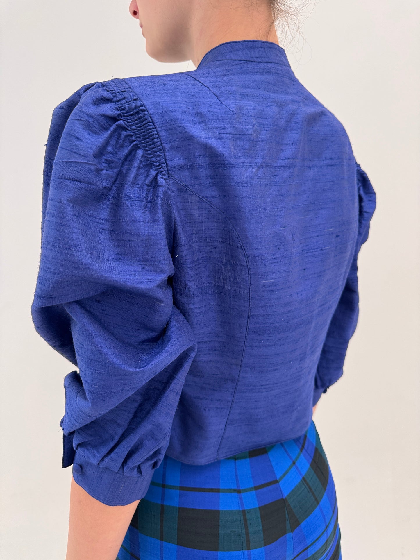 Sacou / corsaj din mătase naturală dupioni indigo blue cu umeri bufanți