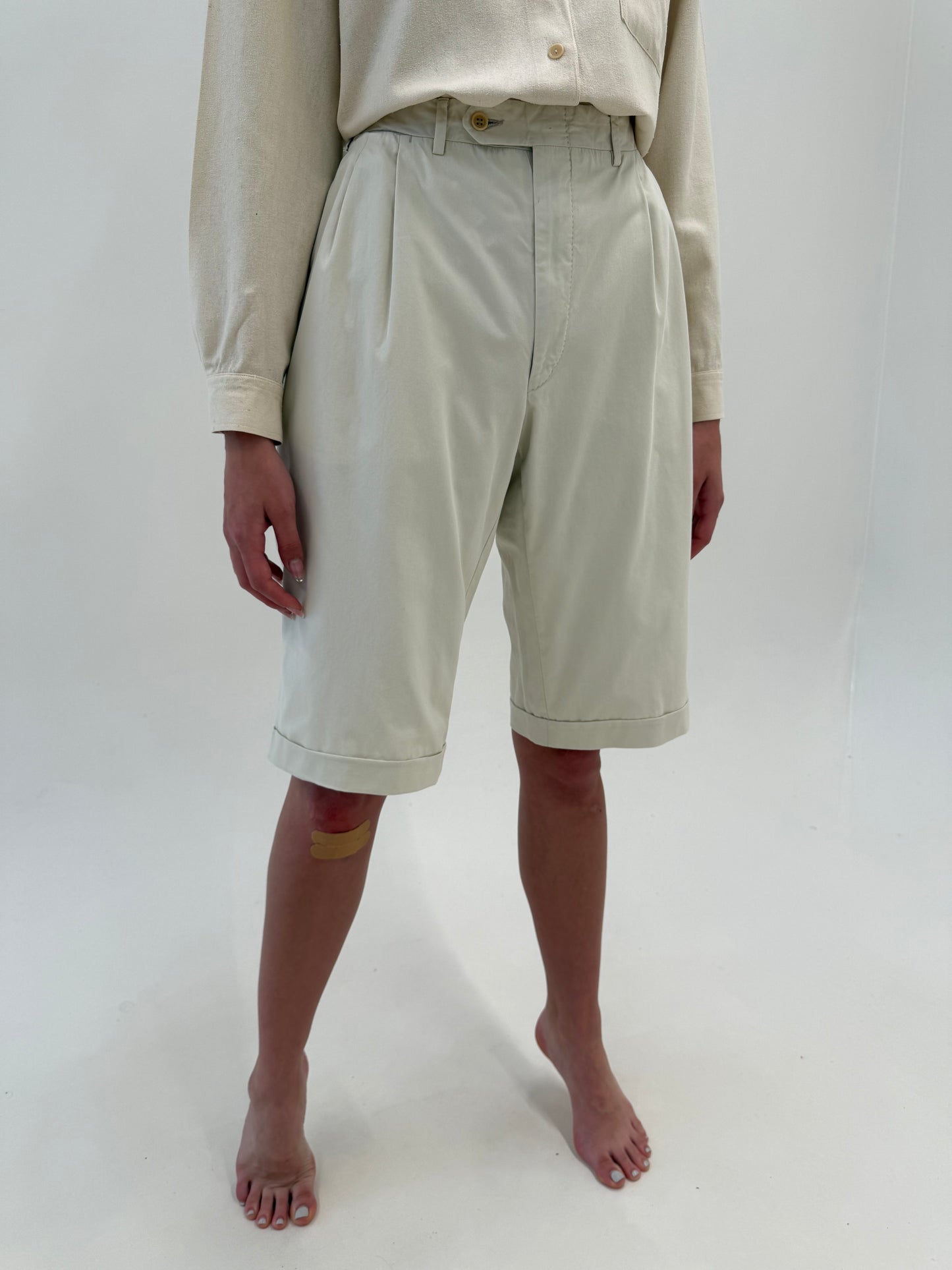 Costum luxury Canali în croi super actual off white din bumbac