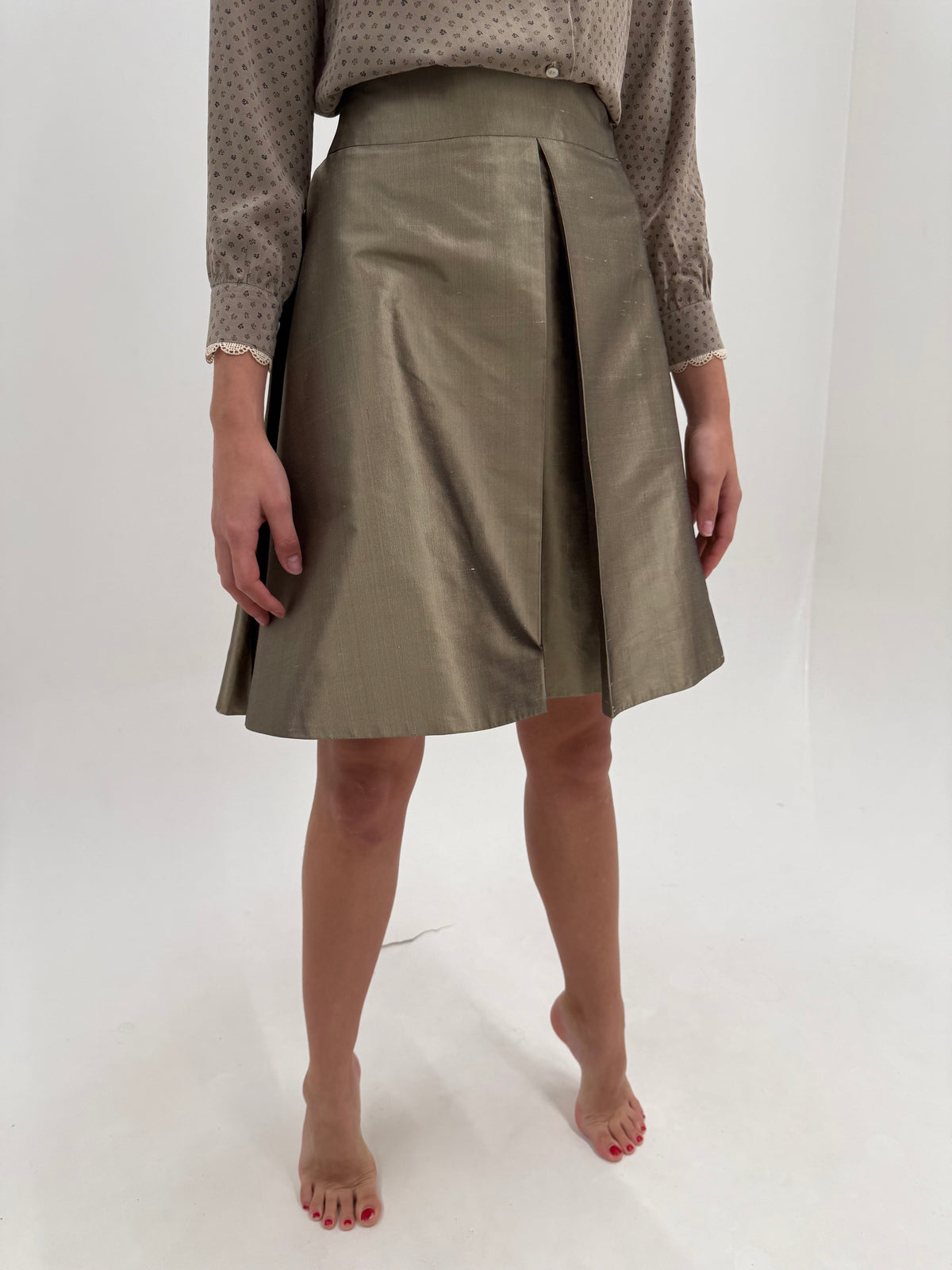 Costum din țesătură groasă de mătase naturală perlata Sage green