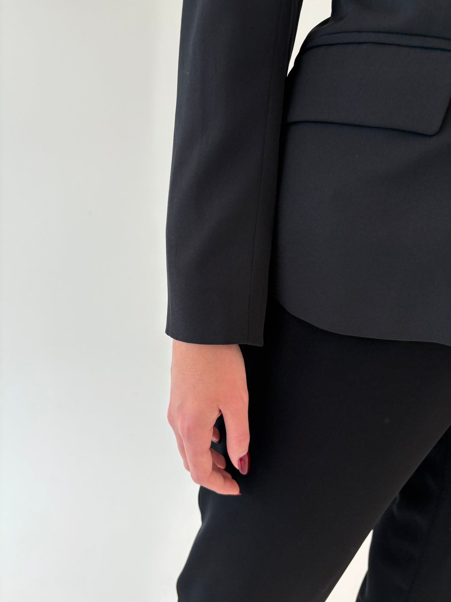 Sacou negru Tommy Hilfiger ușor cambrat