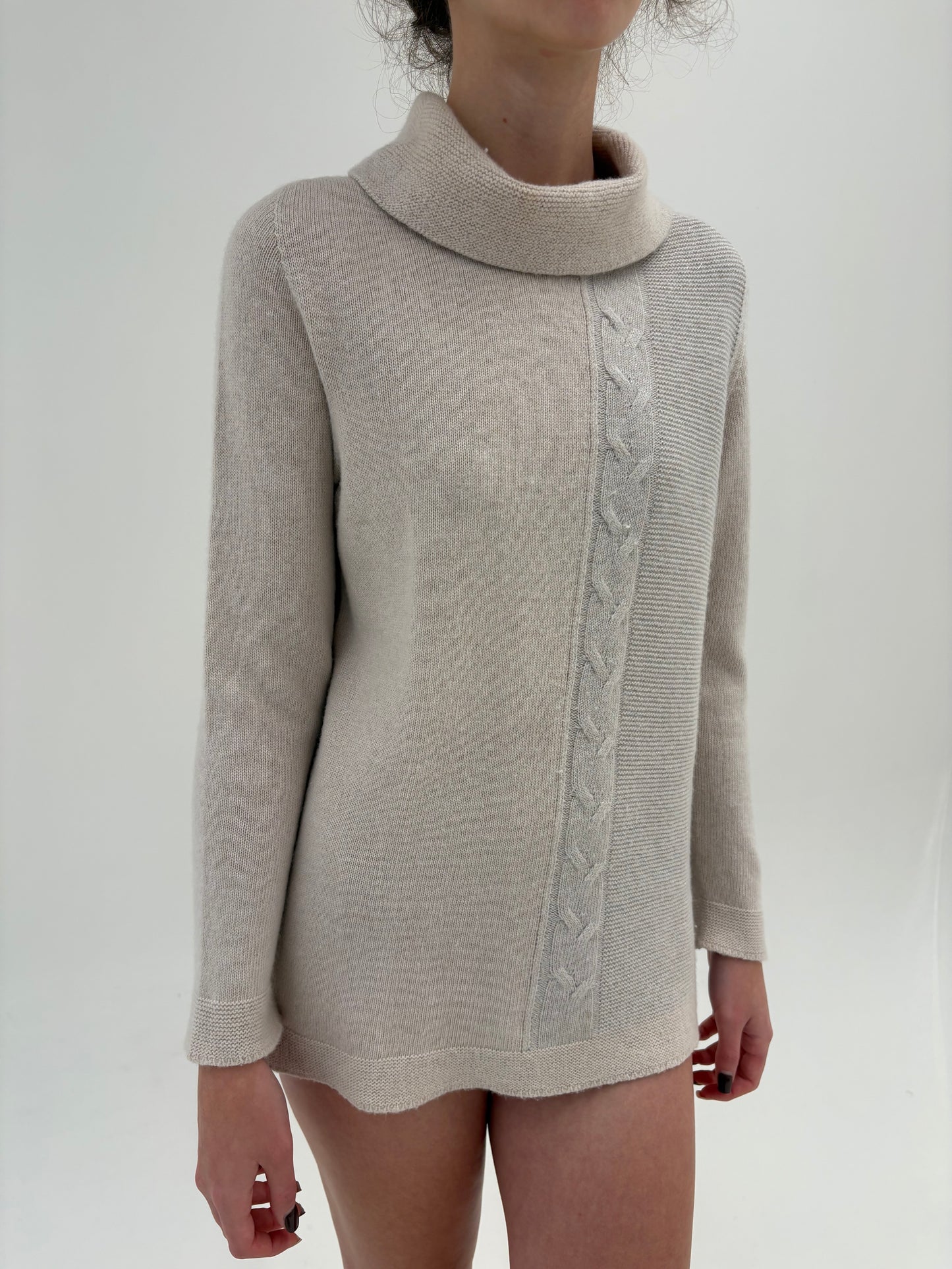 Maleta off white cu guler sal din lana merino extrafina