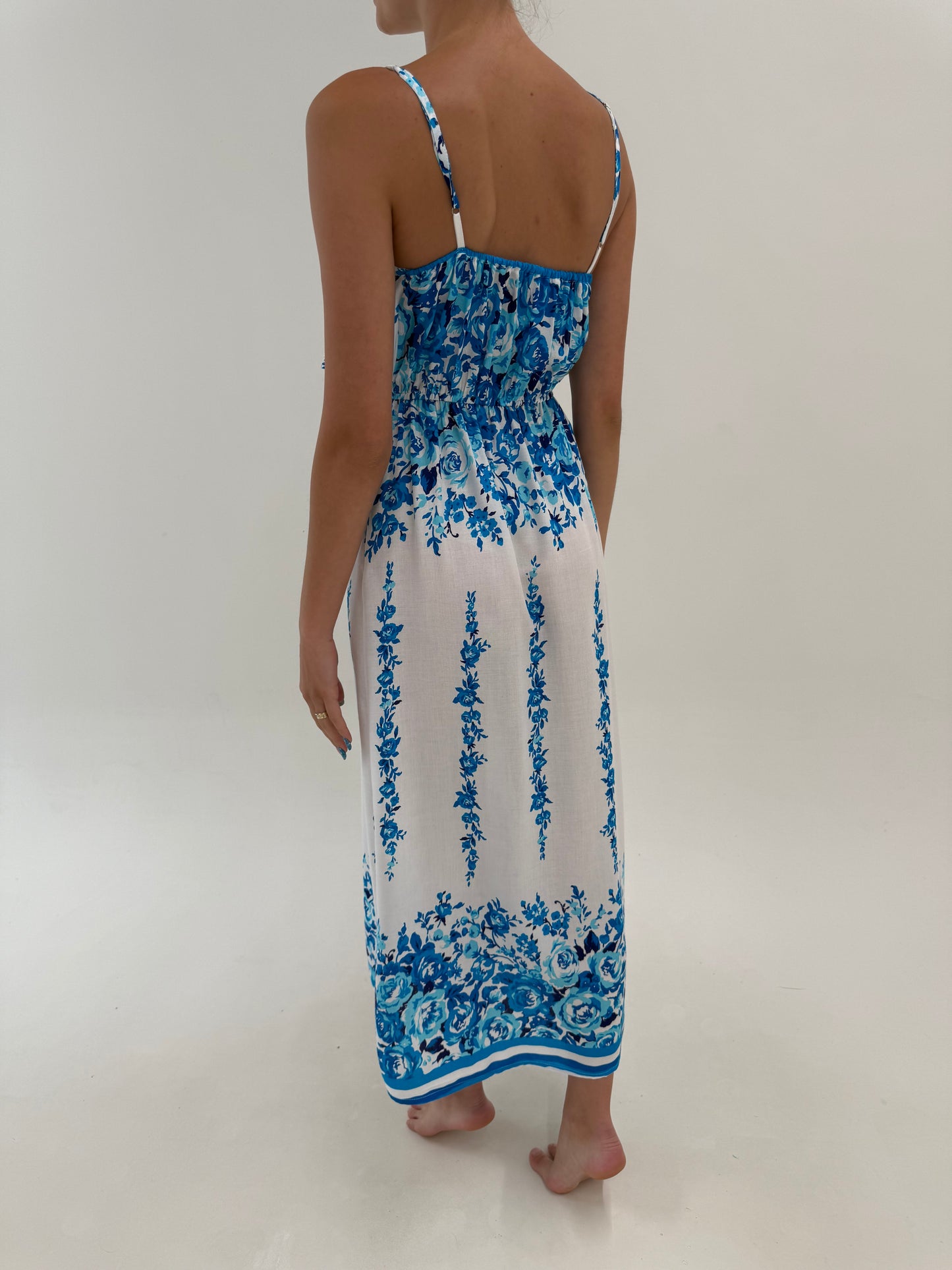 Rochie maxi super vaporoasă cu talie ultra înaltă marcată elastică și print superb