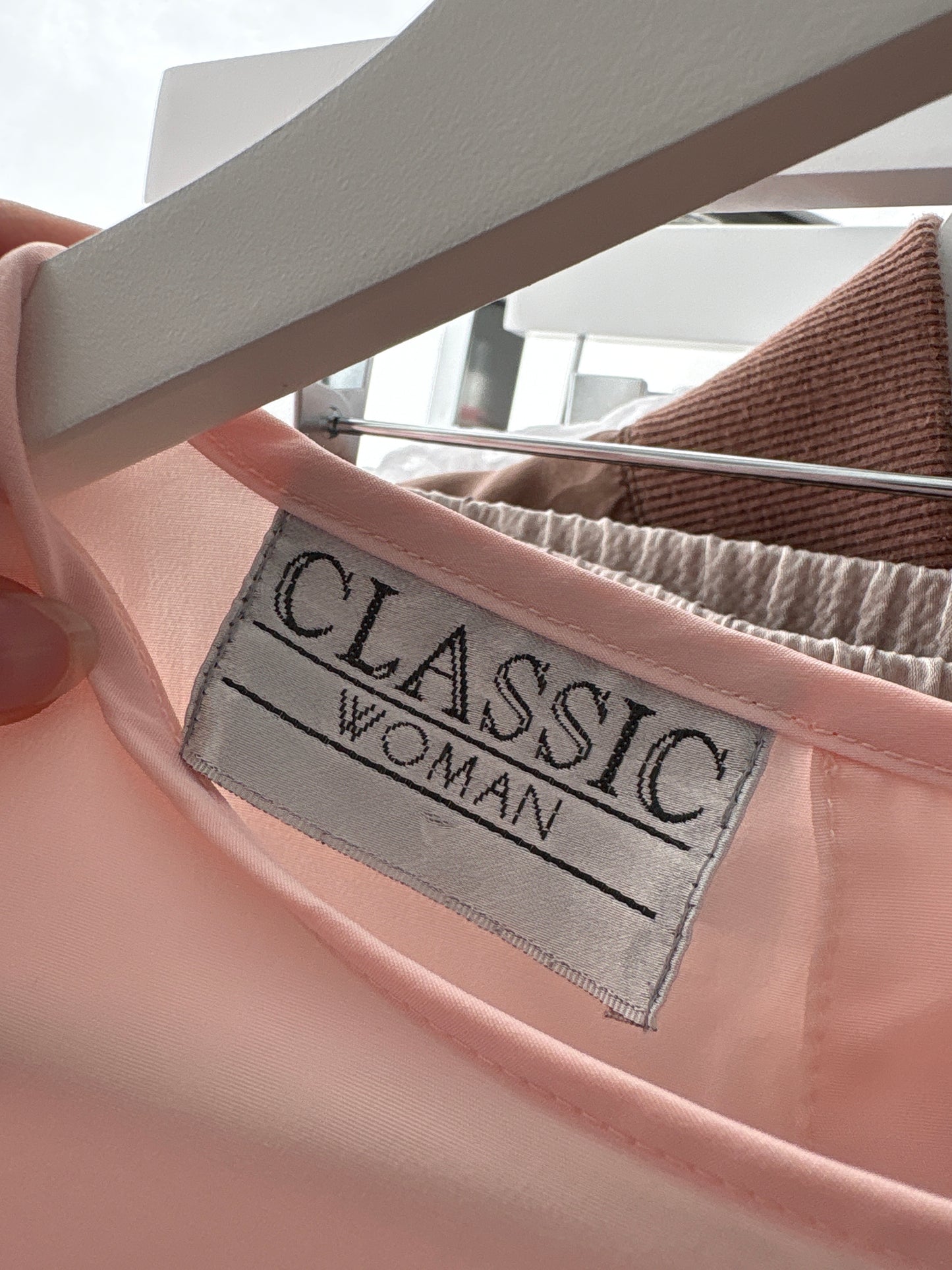 Top cambrat vintage powder Pink cu nasturi la spate